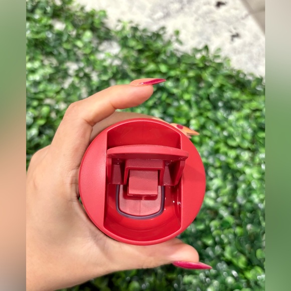 Stanley 16oz Aero Transit Light Bottle Red Rouge Heart Gradient Valentines - Picture 3 of 6